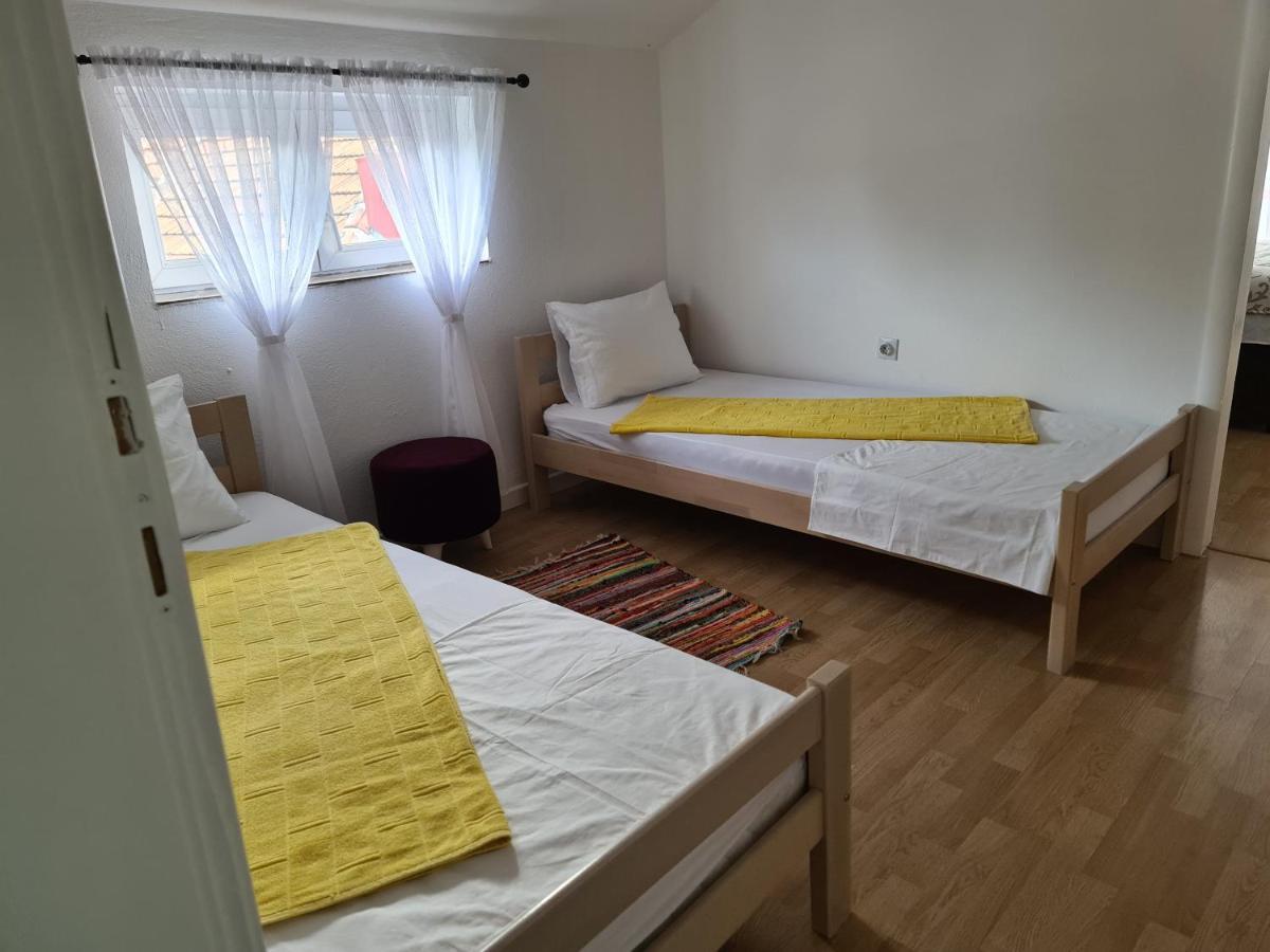 Js Apartmani Nikšić Kültér fotó