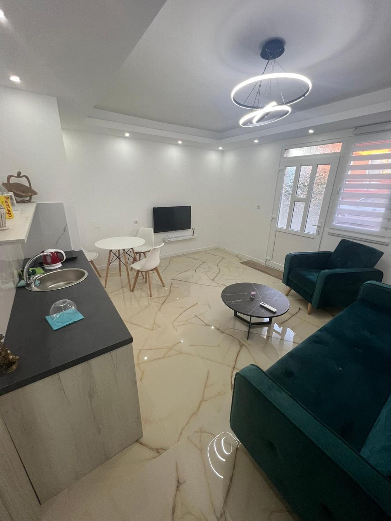 Js Apartmani Nikšić Kültér fotó